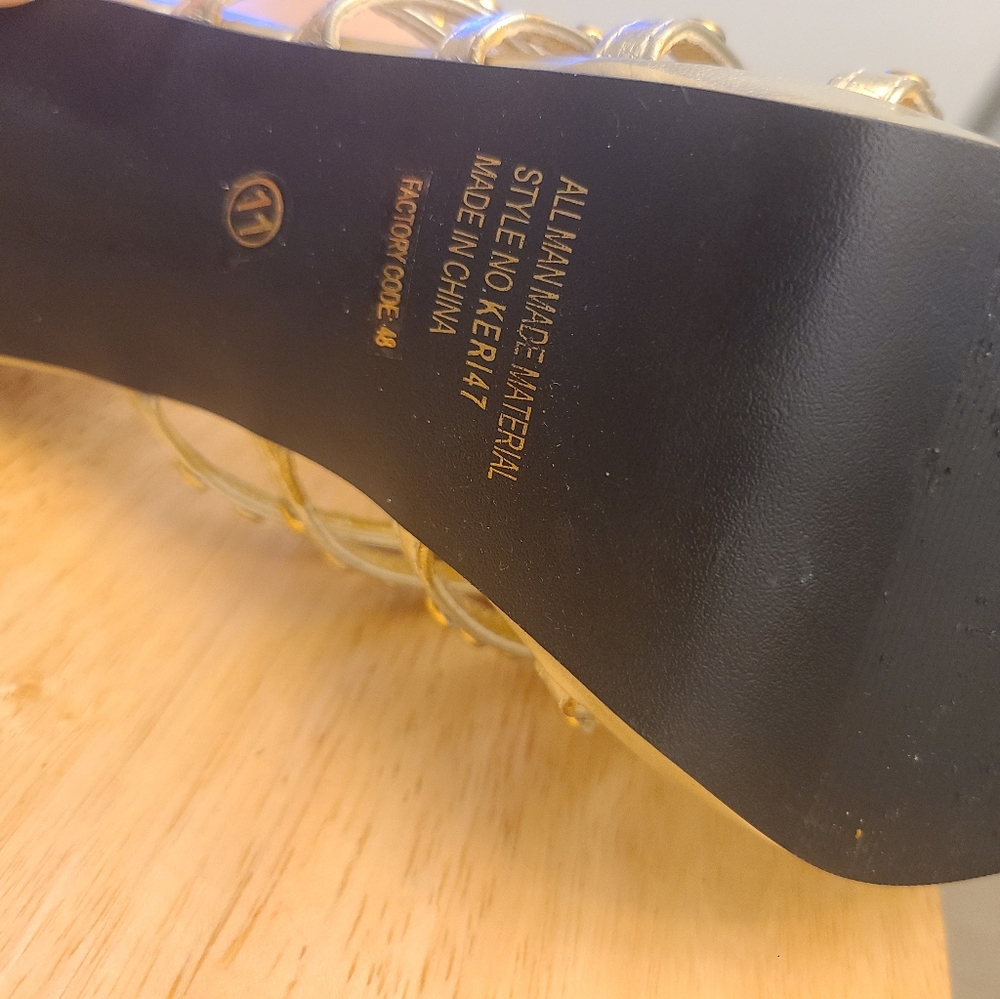 Womens Gold Peeptoe Heel - Picture 7 of 8